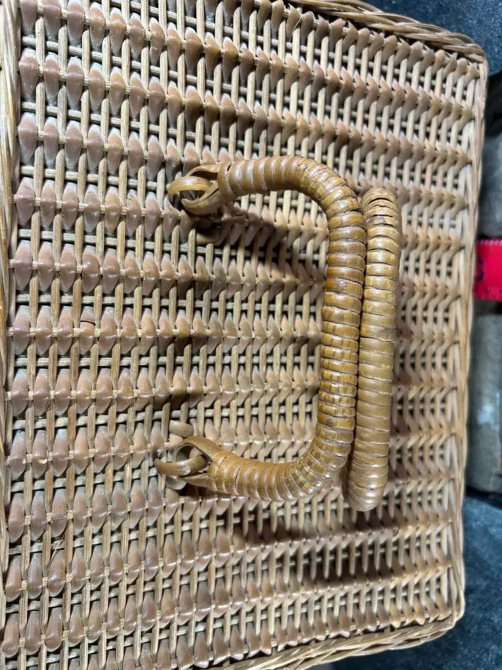 Vintage Wicker Sewing Basket or Picnic basket 11.5 Lx8.5 W8 H
